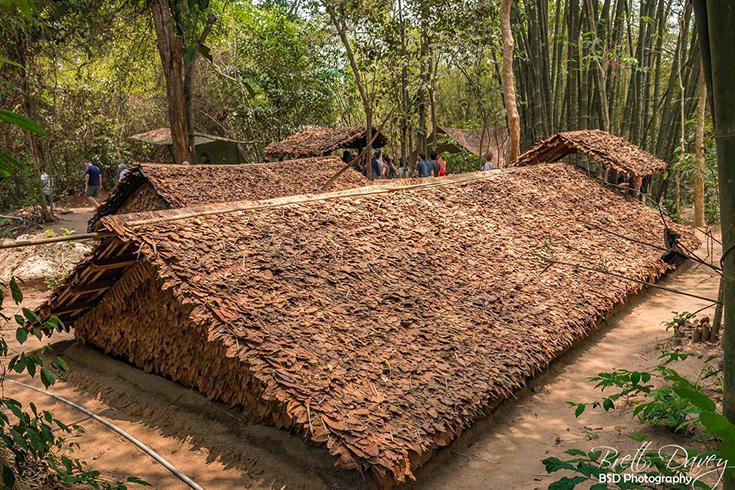 File:Cu Chi Tunnel entrance.jpg