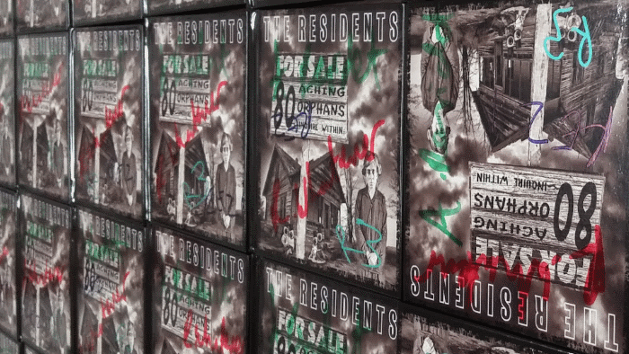 File:Newsmachine-80achingautographed.png