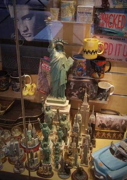 File:Maurice-newyork.png