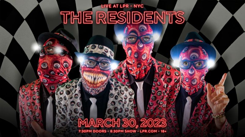 File:Newsmachine-residents-nyc.jpg