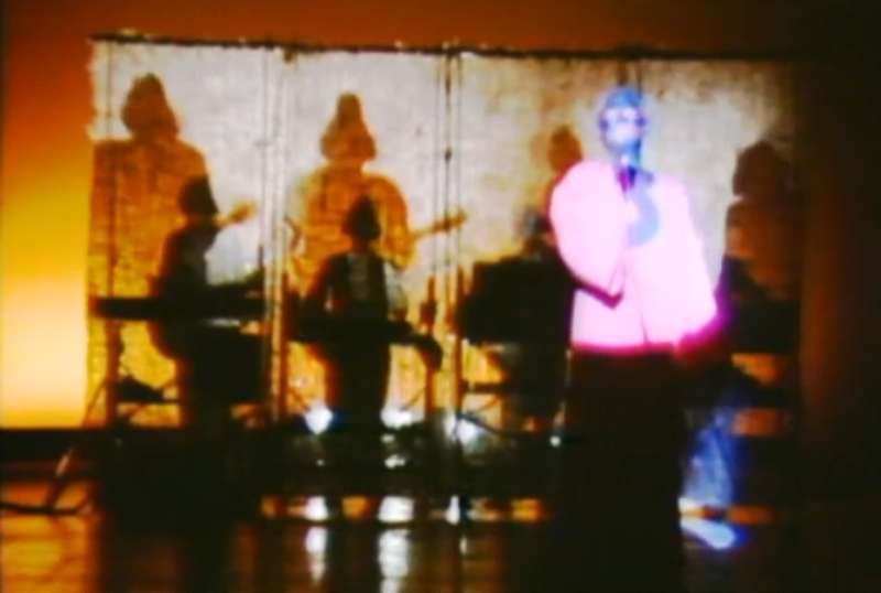 File:Moleshowdvd-voicesoftheair.png